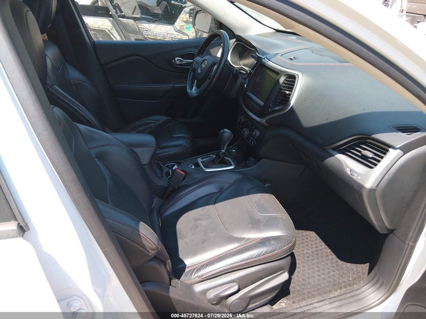 2015 JEEP CHEROKEE auction photo 5