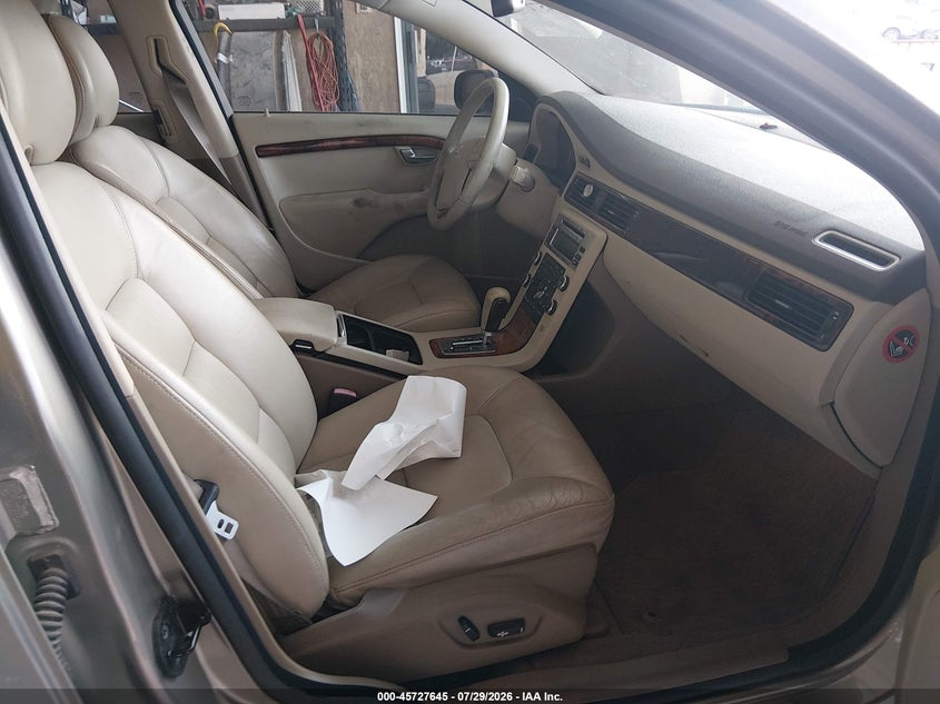 2008 VOLVO V70 auction photo 5