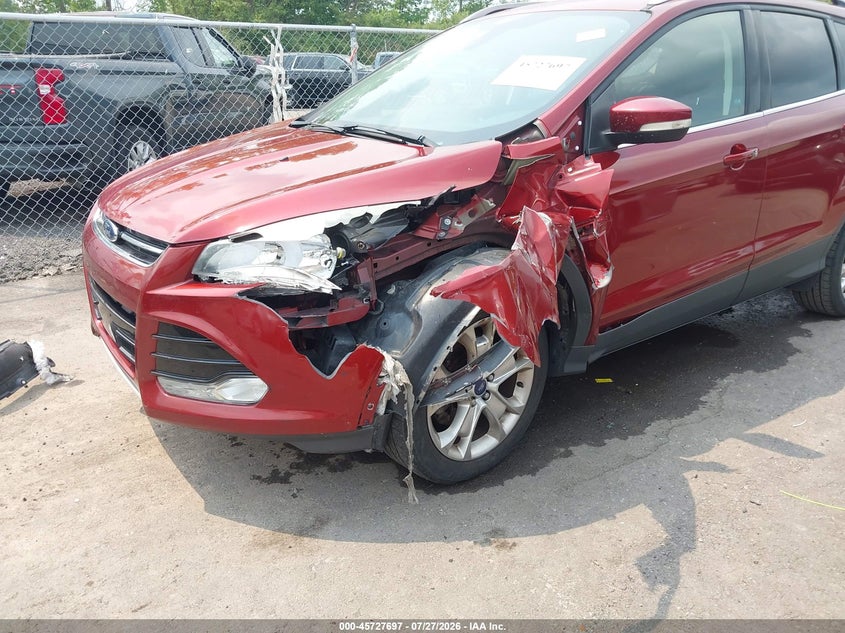 2015 FORD ESCAPE auction photo 6
