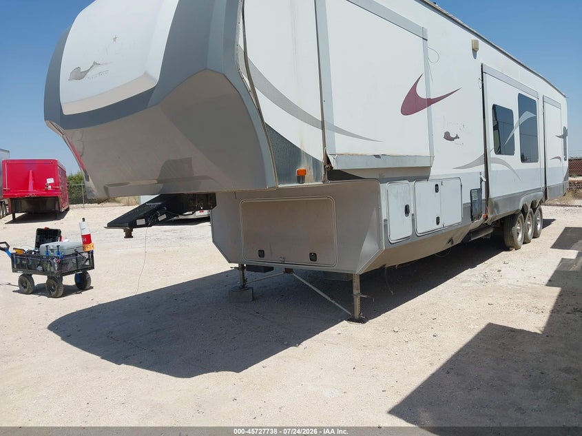 2013 OPEN RANGE MESA RIDGE M-338RLS auction photo 2
