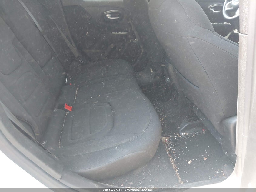 2021 JEEP RENEGADE auction photo 8