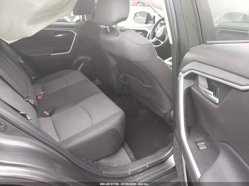 TOYOTA RAV4 - zdjęcie 8