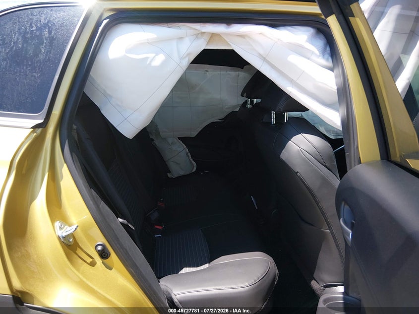 TOYOTA COROLLA CROSS HYBRID - zdjęcie 8