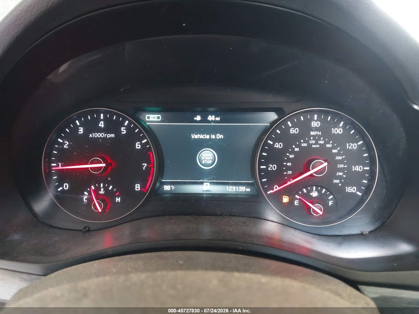 2017 KIA CADENZA auction photo 7