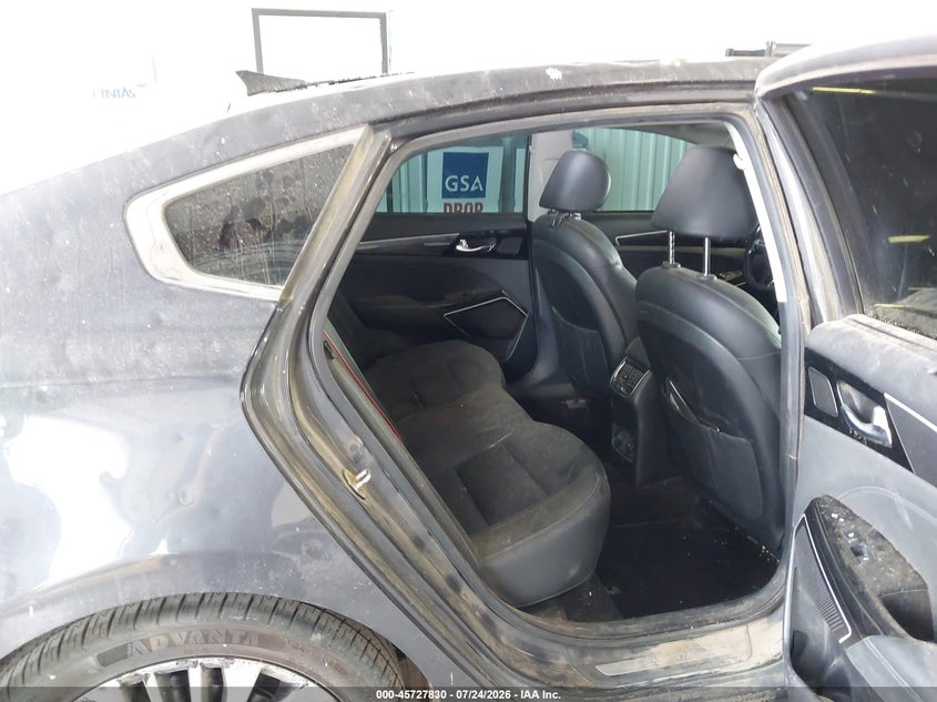2017 KIA CADENZA auction photo 8