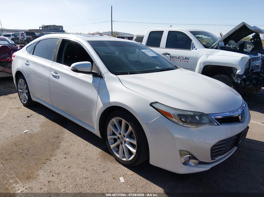 2015 TOYOTA AVALON — zdjęcie z aukcji
