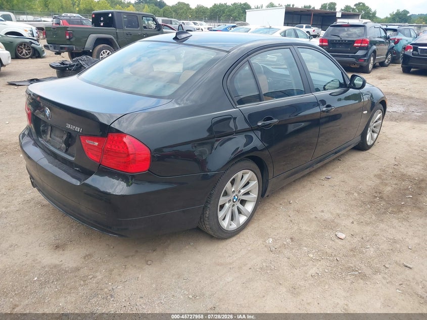 Vin: wbaph7c57be681820, lot: 46226657, bmw 328i 20114