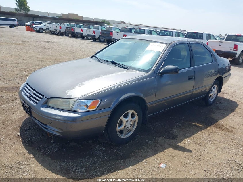 1997 TOYOTA CAMRY auction photo 2