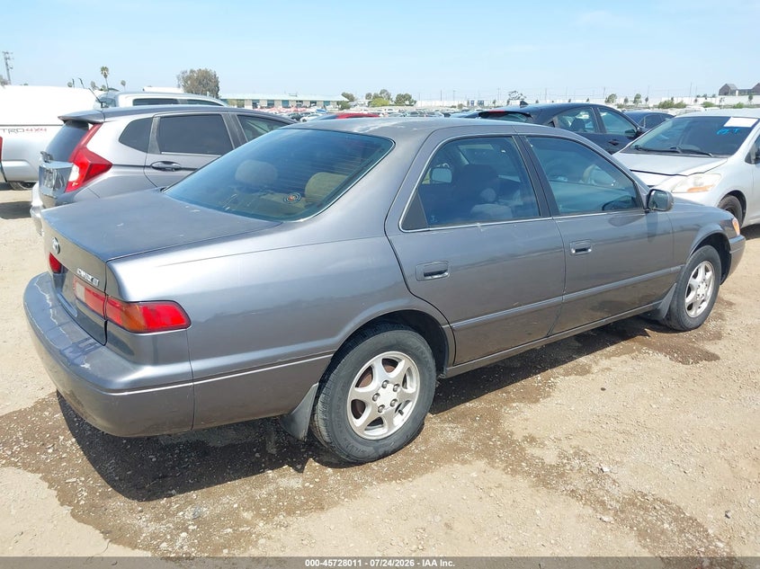 1997 TOYOTA CAMRY auction photo 4