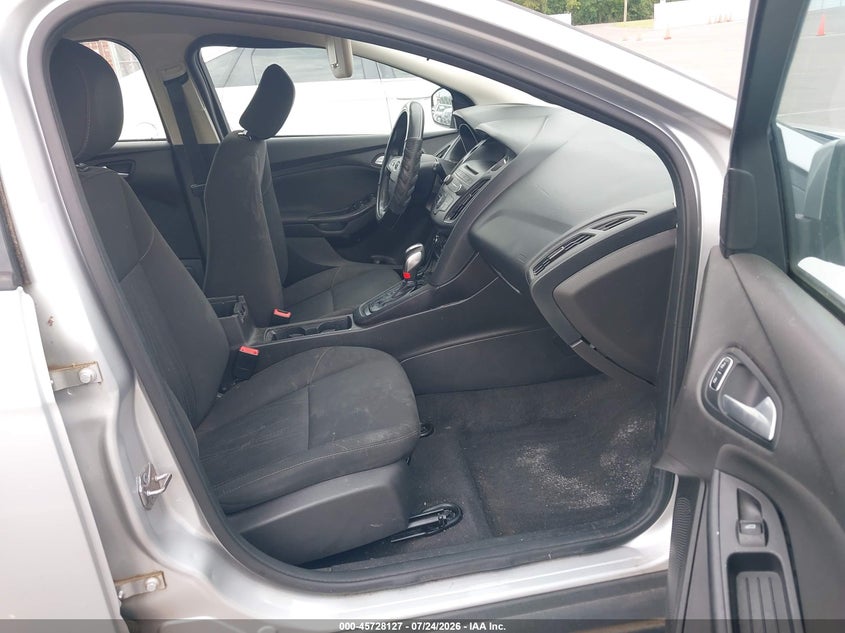 2015 FORD FOCUS auction photo 5