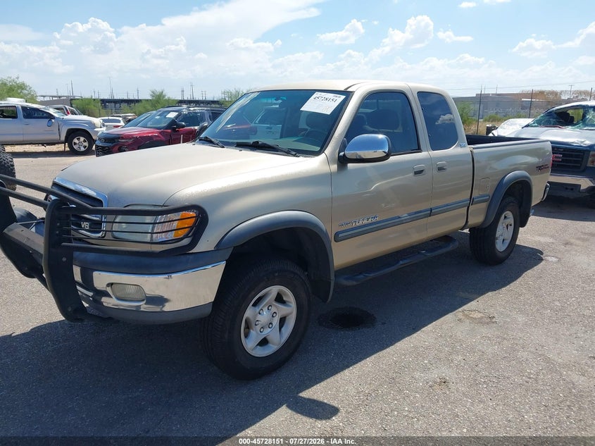 2002 Toyota Tundra, Right Side, IAAI, VIN 5TBBT44122S256465 — photo 2