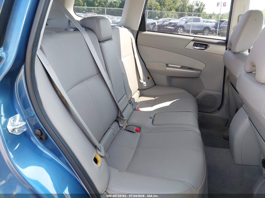 2009 SUBARU FORESTER auction photo 8