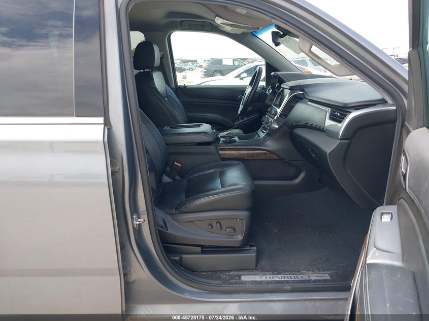 2019 CHEVROLET SUBURBAN auction photo 5