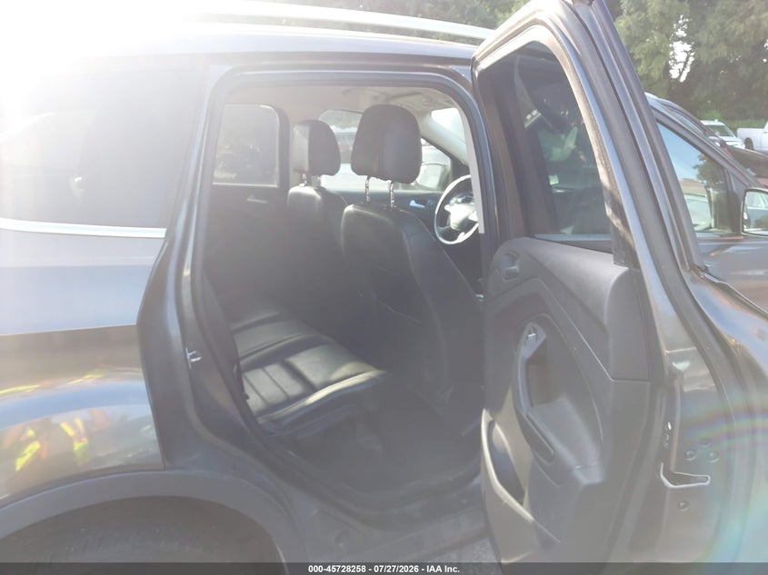 2015 FORD ESCAPE auction photo 8