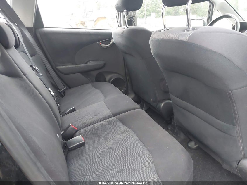 2010 HONDA FIT auction photo 8