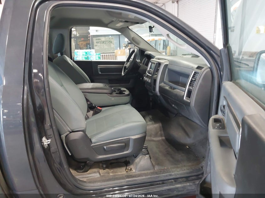 2018 RAM 1500 auction photo 5