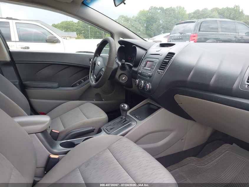 2015 KIA FORTE auction photo 5