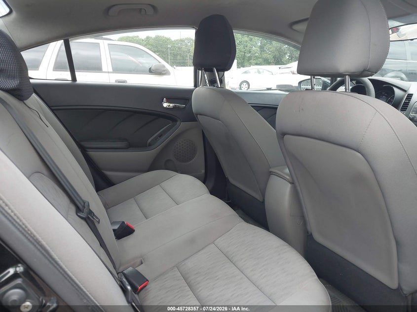 2015 KIA FORTE auction photo 8