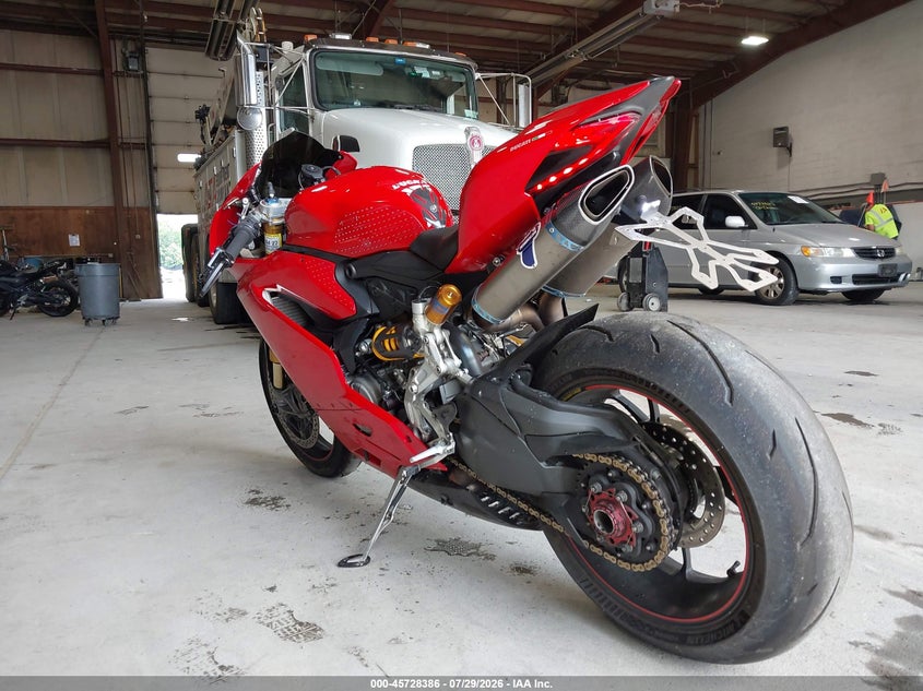 2017 DUCATI SUPERBIKE auction photo 3