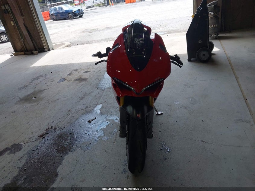 2017 DUCATI SUPERBIKE auction photo 5