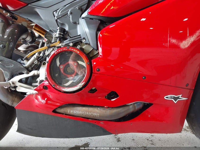 2017 DUCATI SUPERBIKE auction photo 8