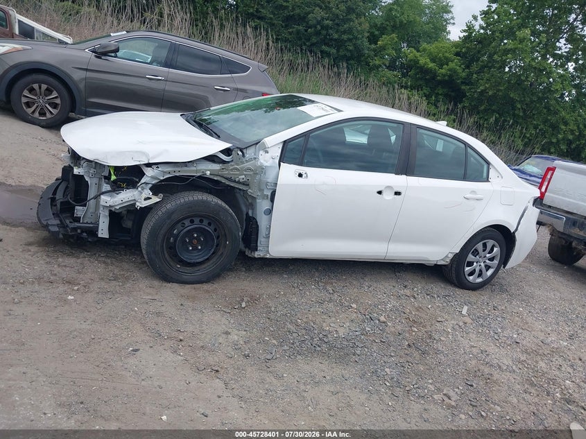 TOYOTA COROLLA - zdjęcie 15