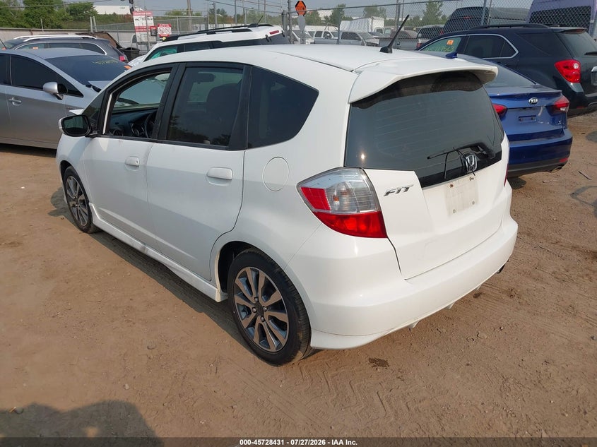 Vin: jhmge8h54dc014713, lot: 46227130, honda fit sport 20133