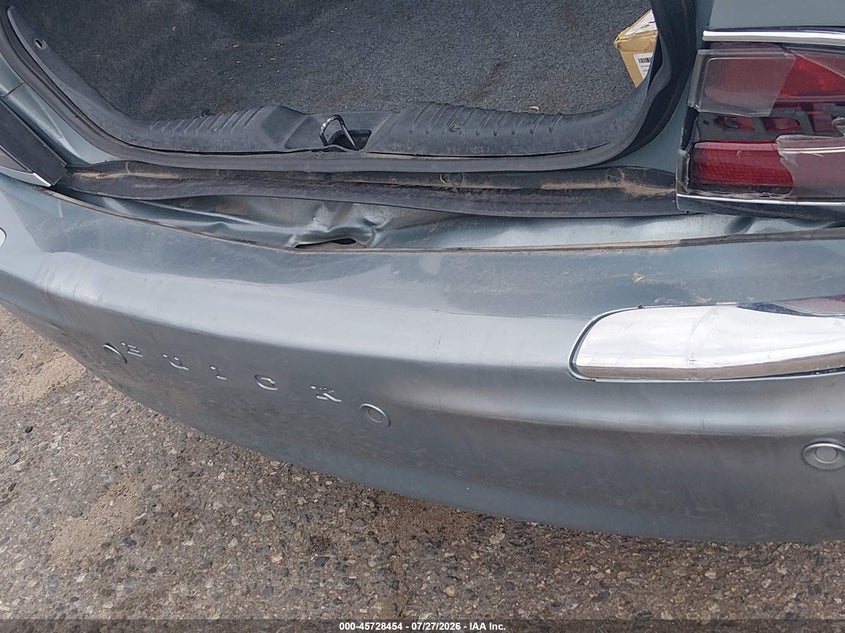 2004 BUICK PARK AVENUE auction photo 6