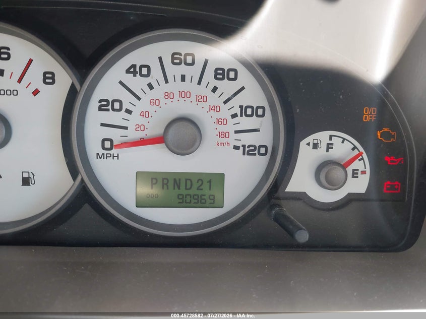 2005 FORD ESCAPE auction photo 7