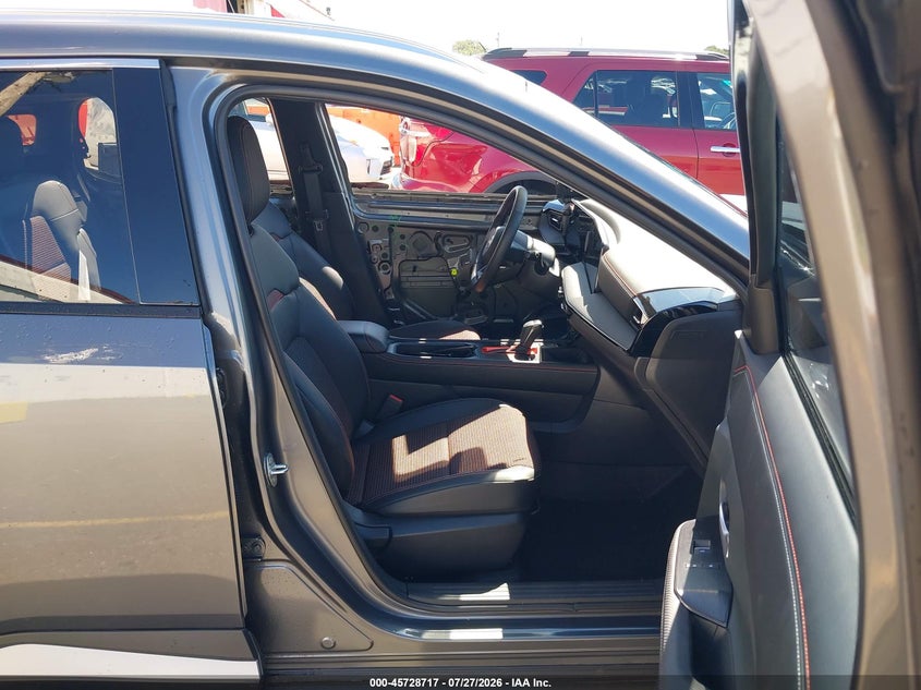 2025 NISSAN KICKS auction photo 5