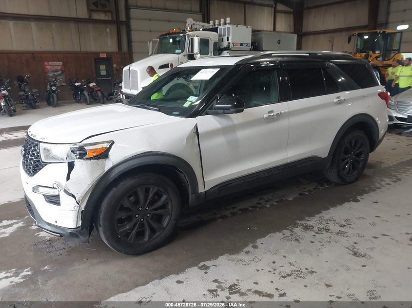 2020 FORD EXPLORER auction photo 2