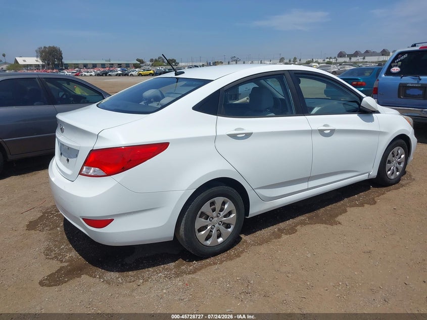 2016 HYUNDAI ACCENT auction photo 4