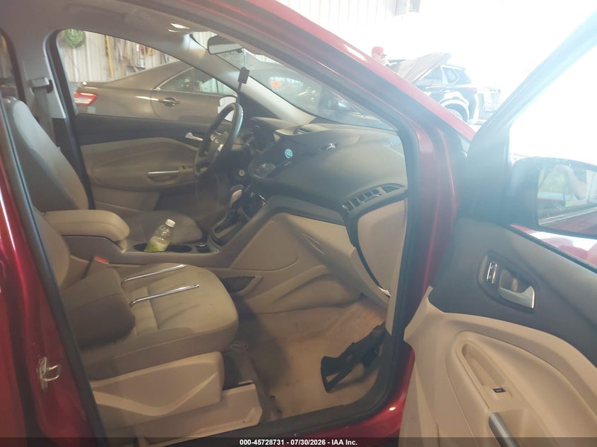 2016 FORD ESCAPE auction photo 5