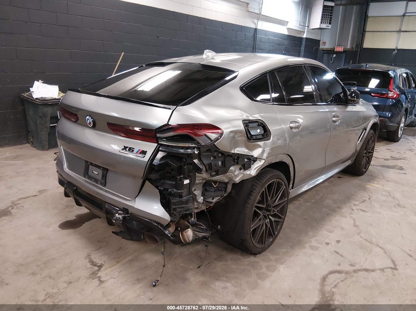 2022 BMW X6 M auction photo 6