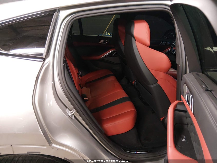 2022 BMW X6 M auction photo 8