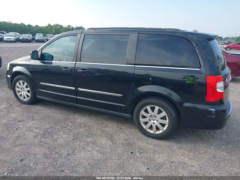 2012 CHRYSLER TOWN & COUNTRY auction photo 3