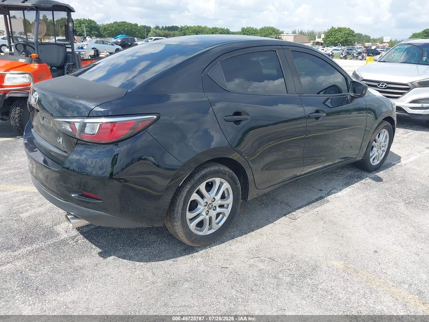 2017 TOYOTA YARIS IA auction photo 4