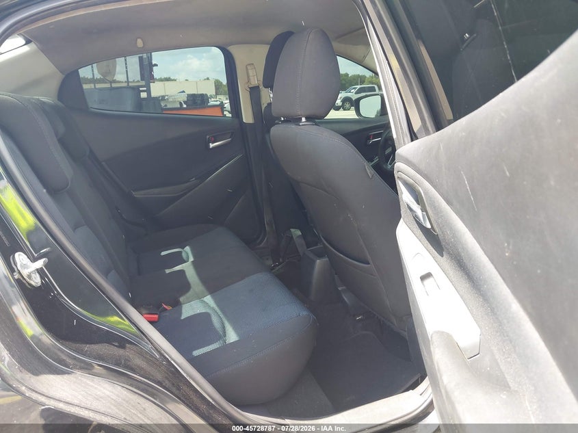 2017 TOYOTA YARIS IA auction photo 8