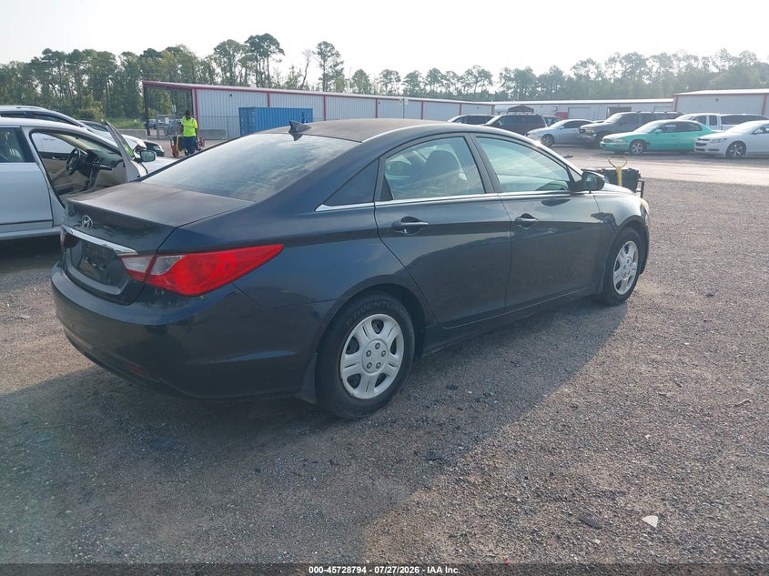 2013 HYUNDAI SONATA auction photo 4