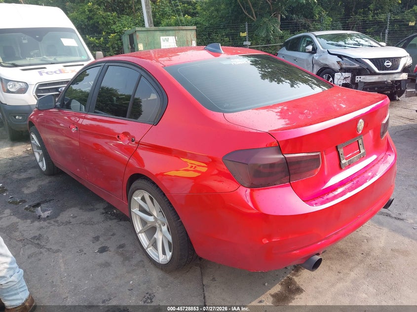 Vin: wba8e1g33hnu18221, lot: 46227552, bmw 320i 20173