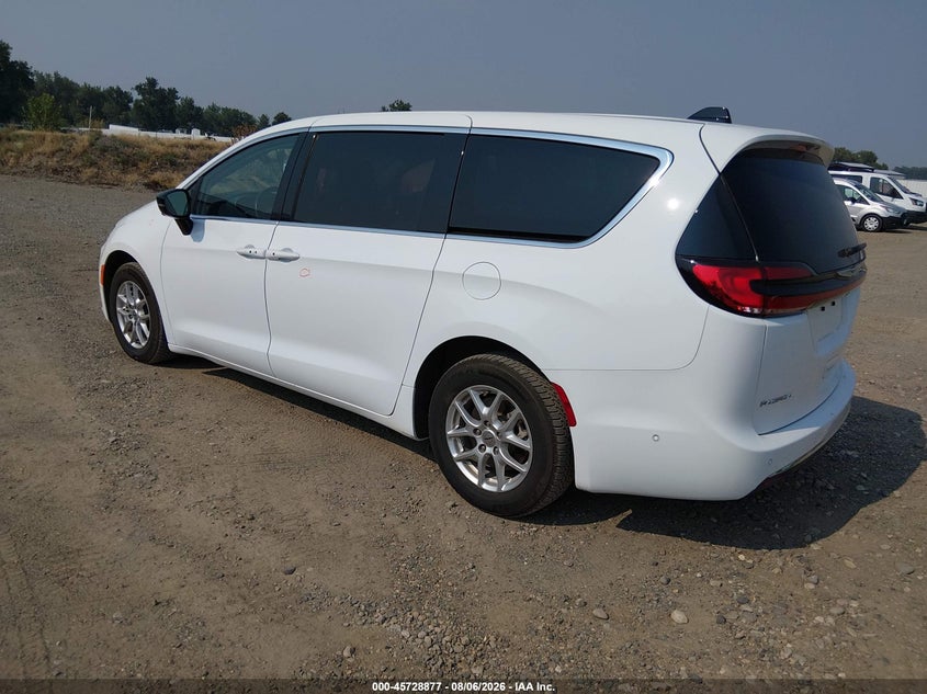 2024 CHRYSLER PACIFICA auction photo 3