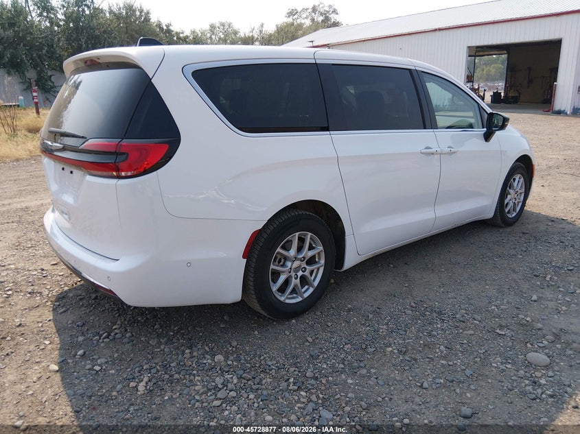 2024 CHRYSLER PACIFICA auction photo 4