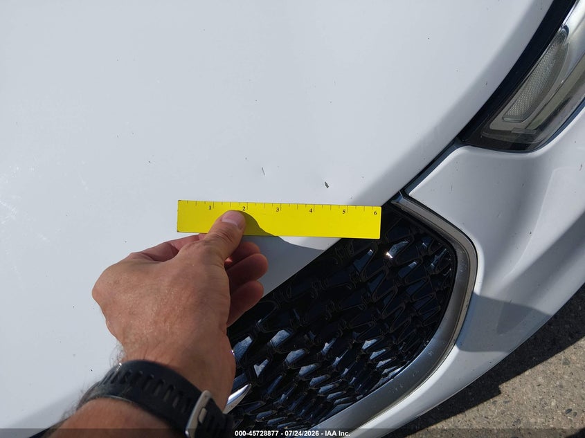2024 CHRYSLER PACIFICA auction photo 6