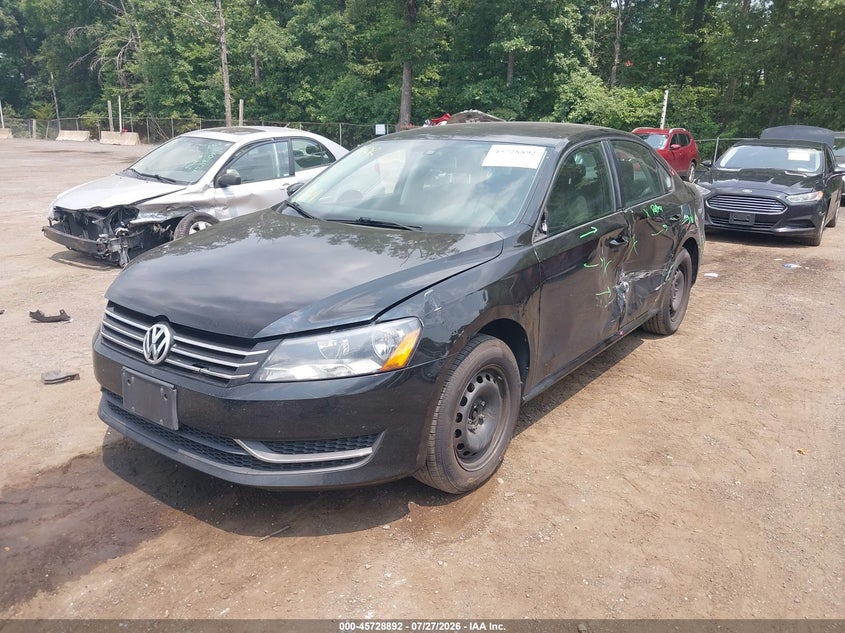 2015 VOLKSWAGEN PASSAT auction photo 2