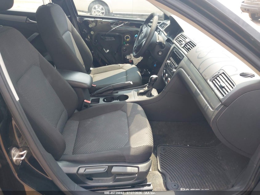 2015 VOLKSWAGEN PASSAT auction photo 5