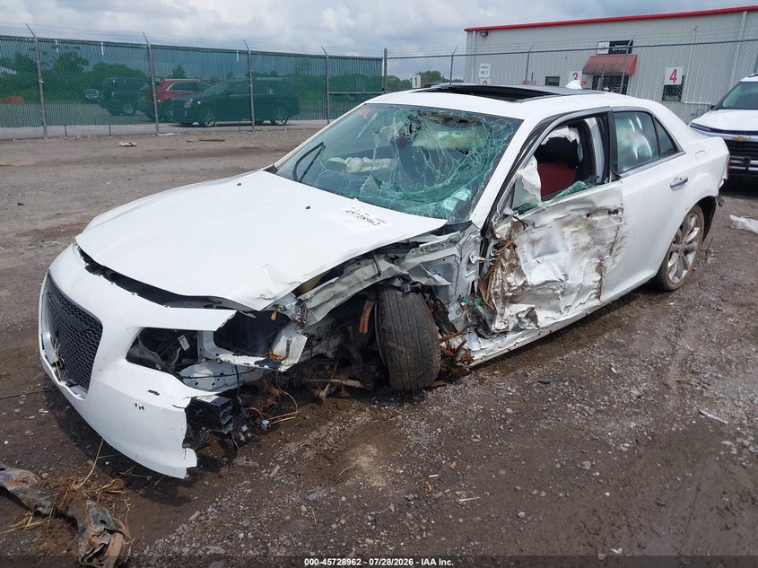 2017 CHRYSLER 300C auction photo 2