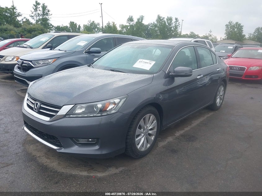 2013 HONDA ACCORD auction photo 2