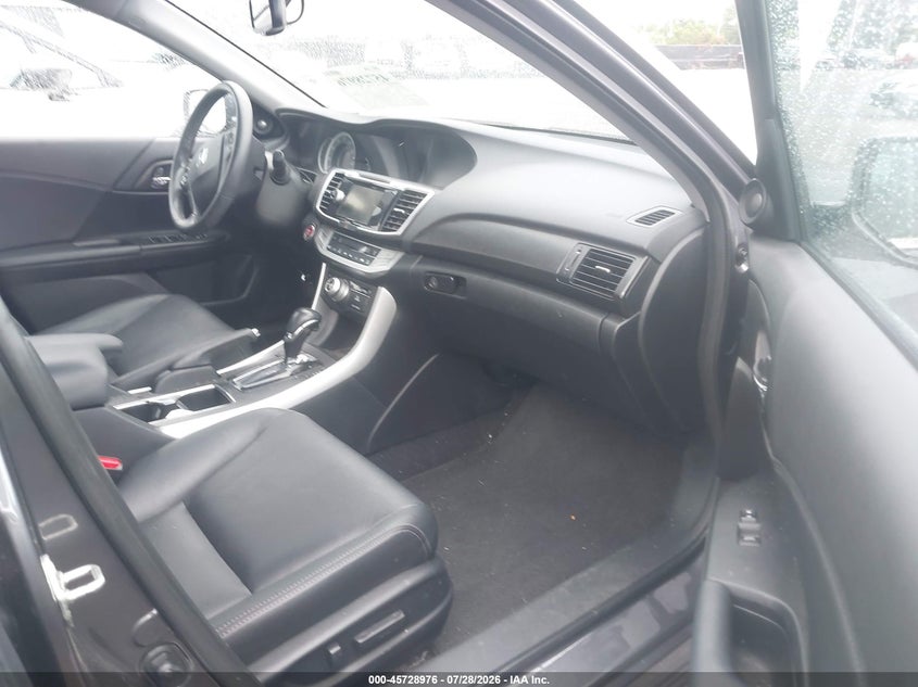 2013 HONDA ACCORD auction photo 5