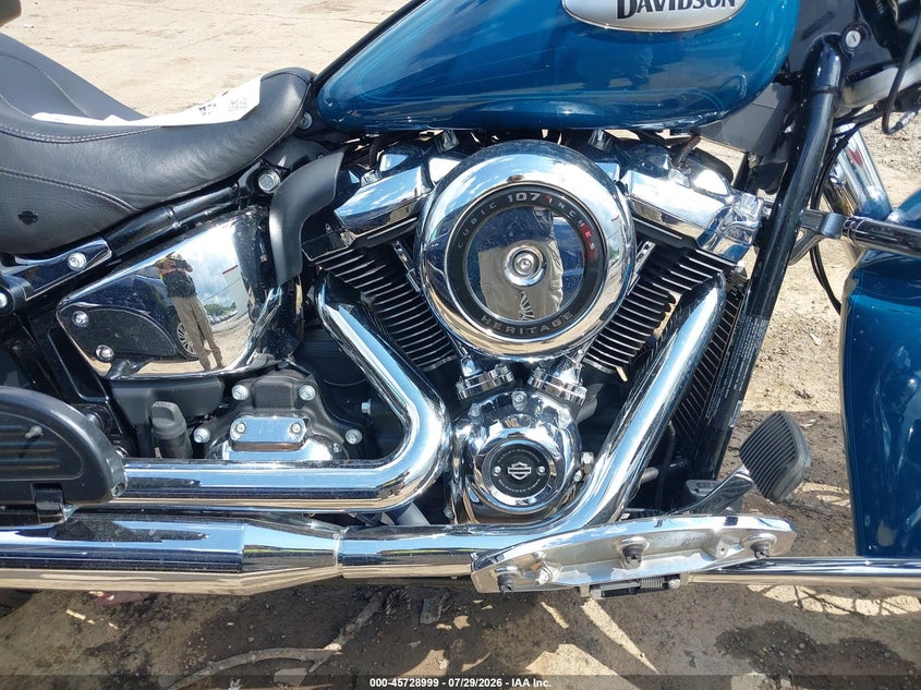 2021 HARLEY-DAVIDSON FLHC auction photo 8