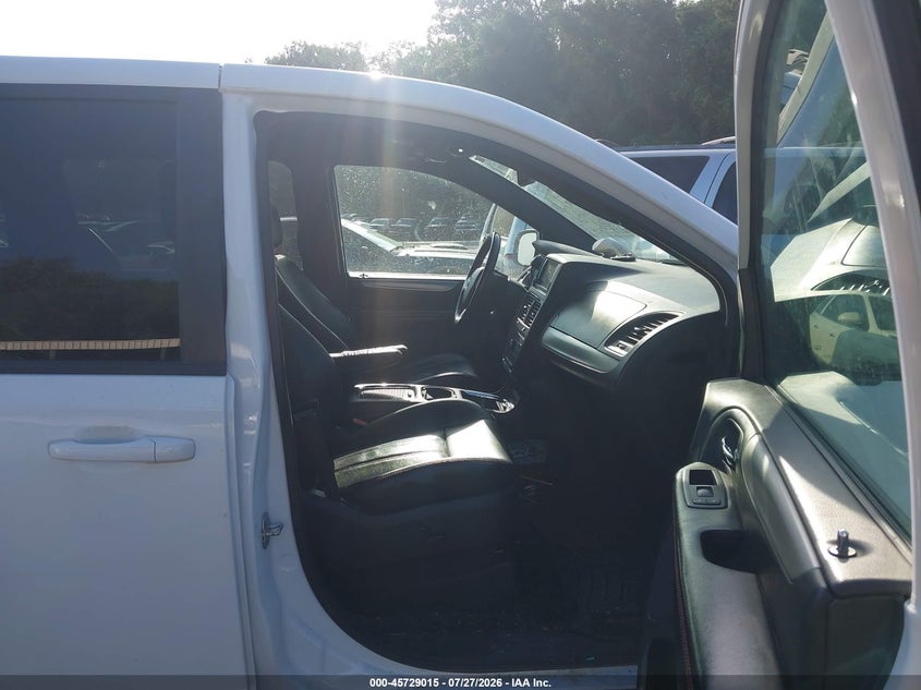 2019 DODGE GRAND CARAVAN auction photo 5